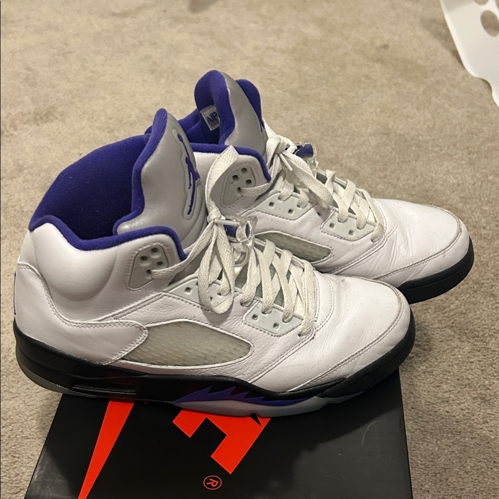 Nike White and Purple High-Top Sneakers Jordan 5